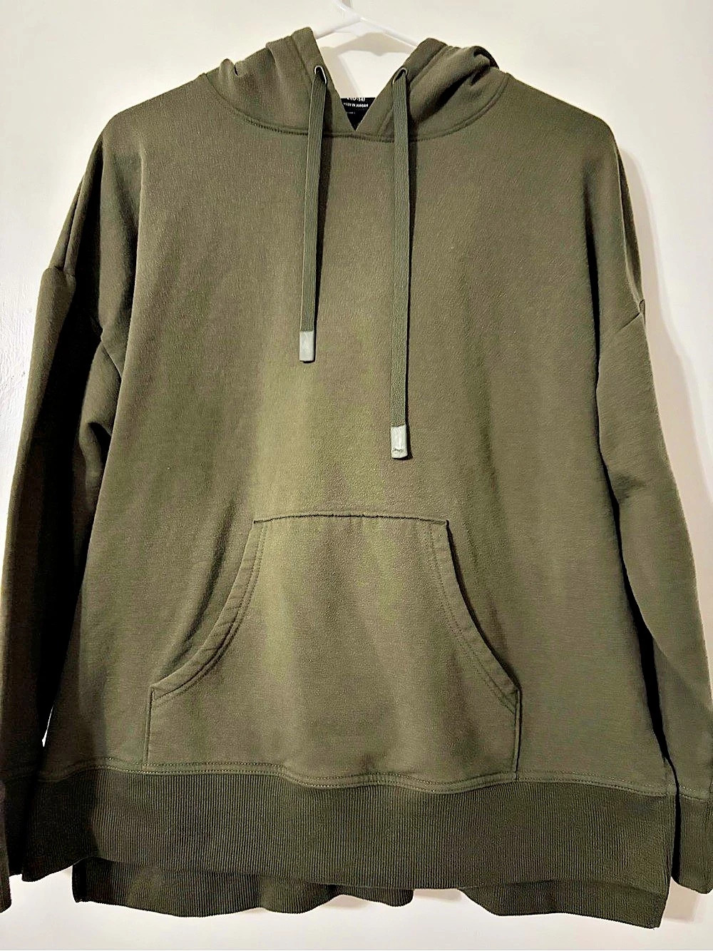 Athletic Works Woman’s Hoodie in Green Size Large Good Condition